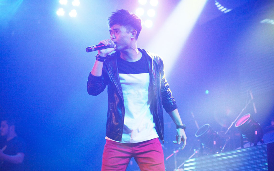 Andivia-Ent-SingerBand-001